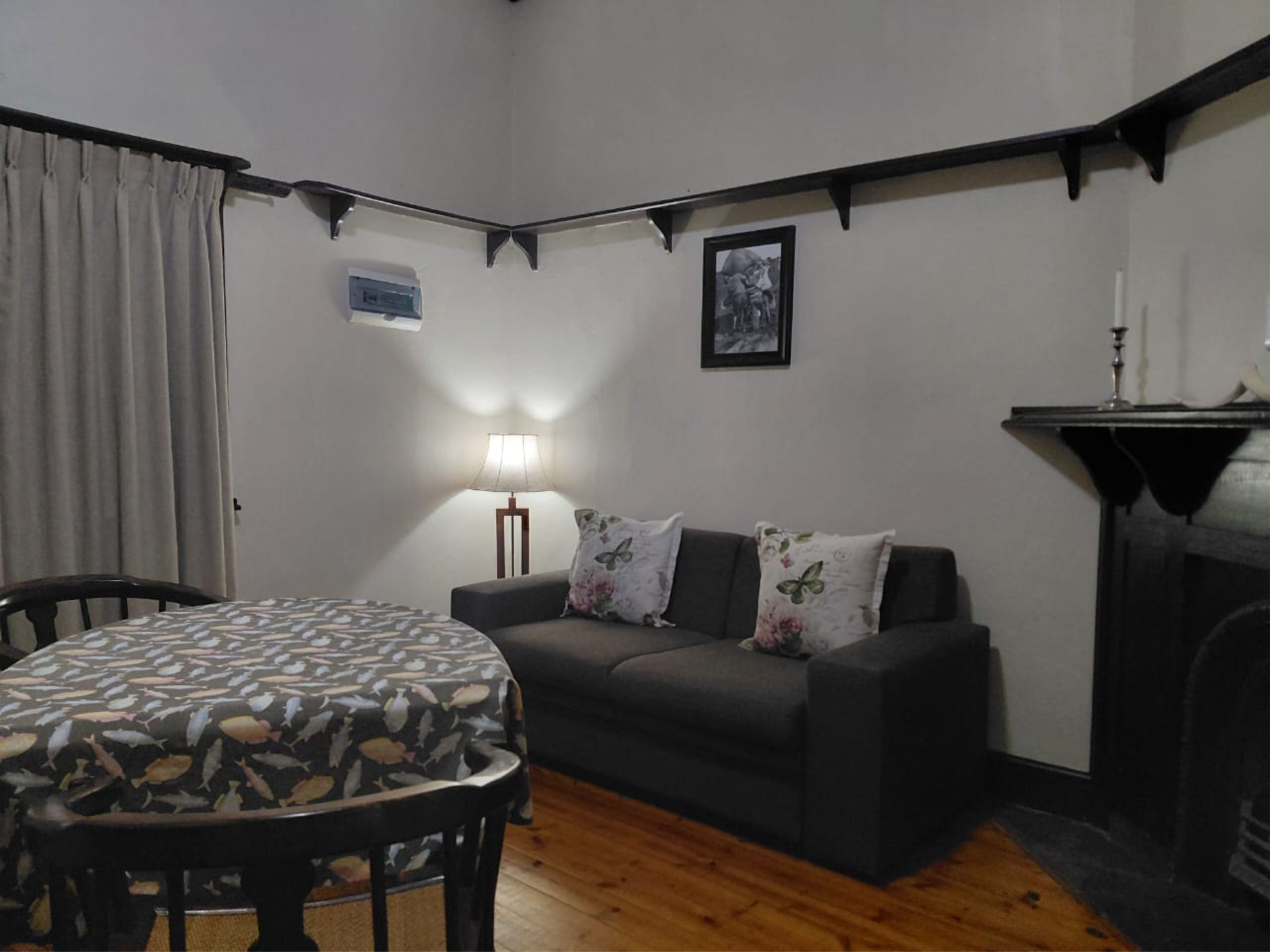 hillside-farm-accommodation-lens-cottage-06